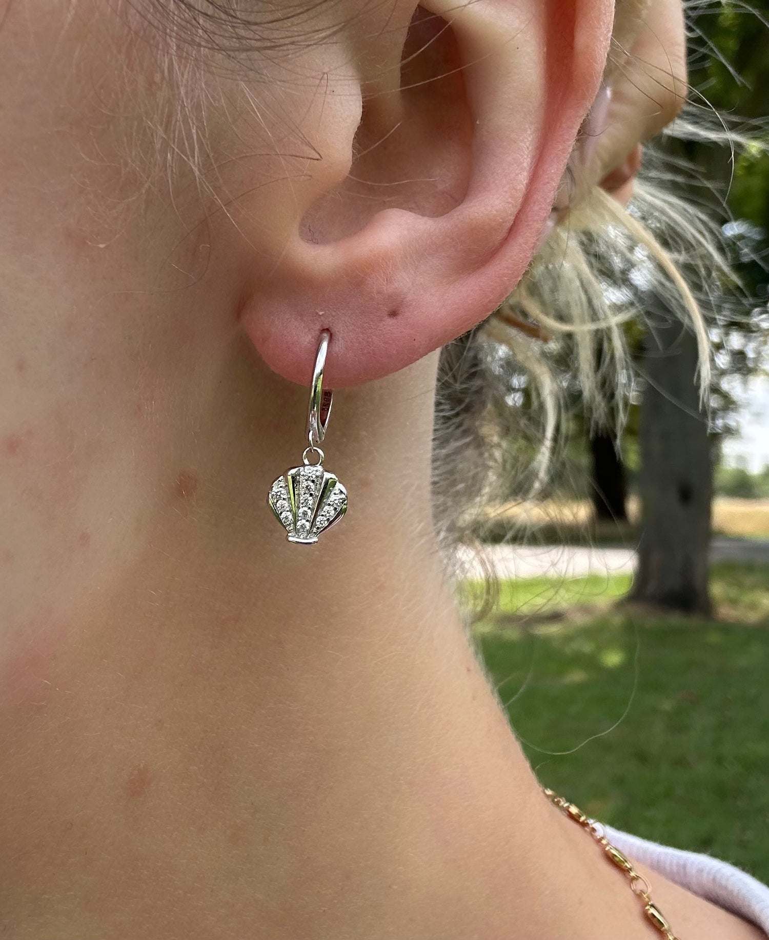 Ariel Seashell Huggie Earrings - Silver
