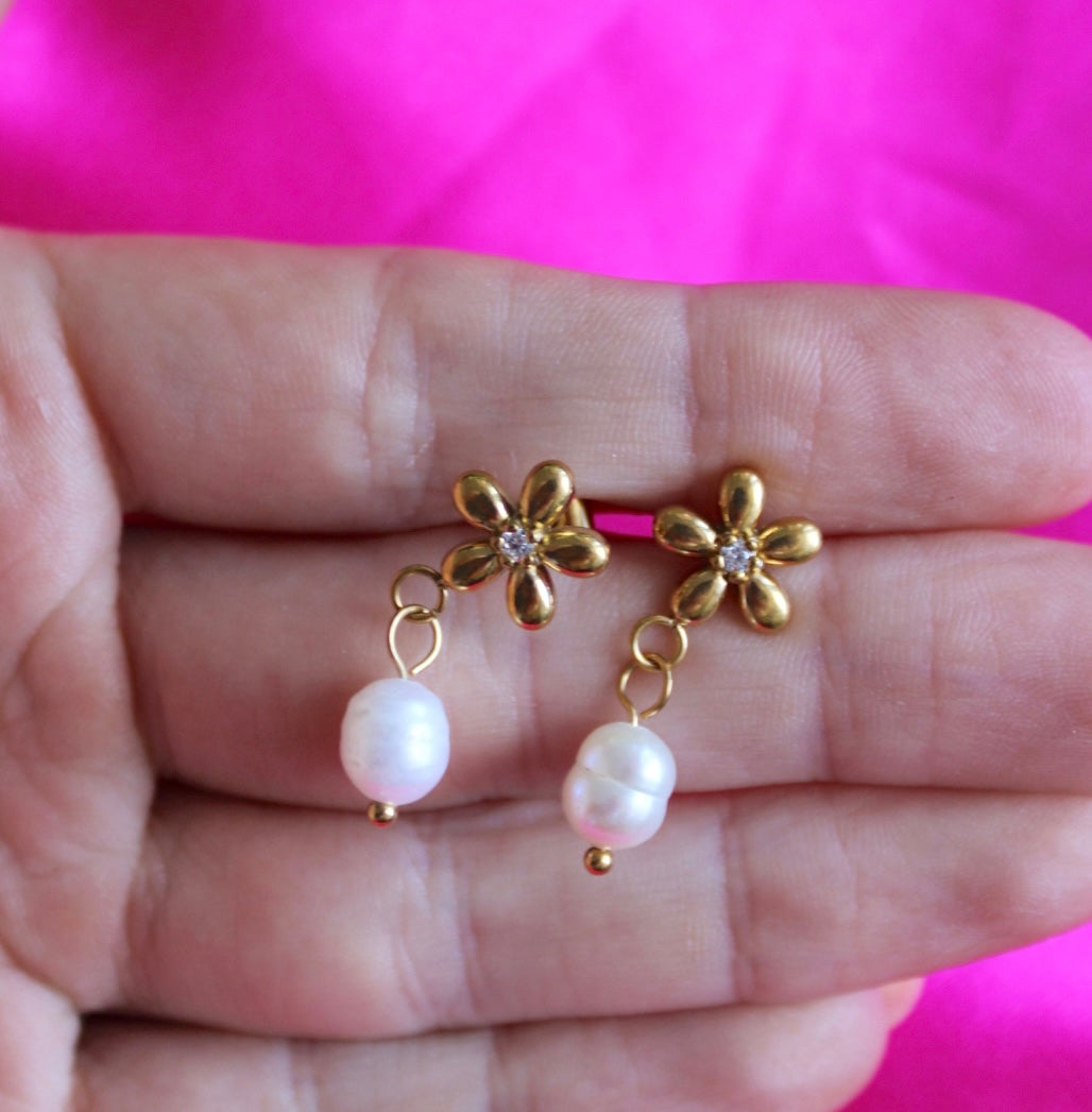 Daisy & Pearl - Gold