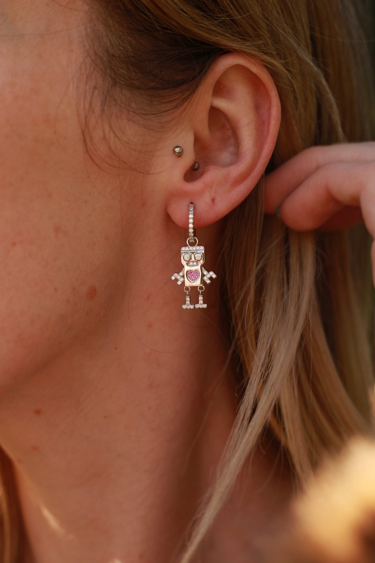 925 sterling silver robot earrings with real cubic zirconia, heart detail, 