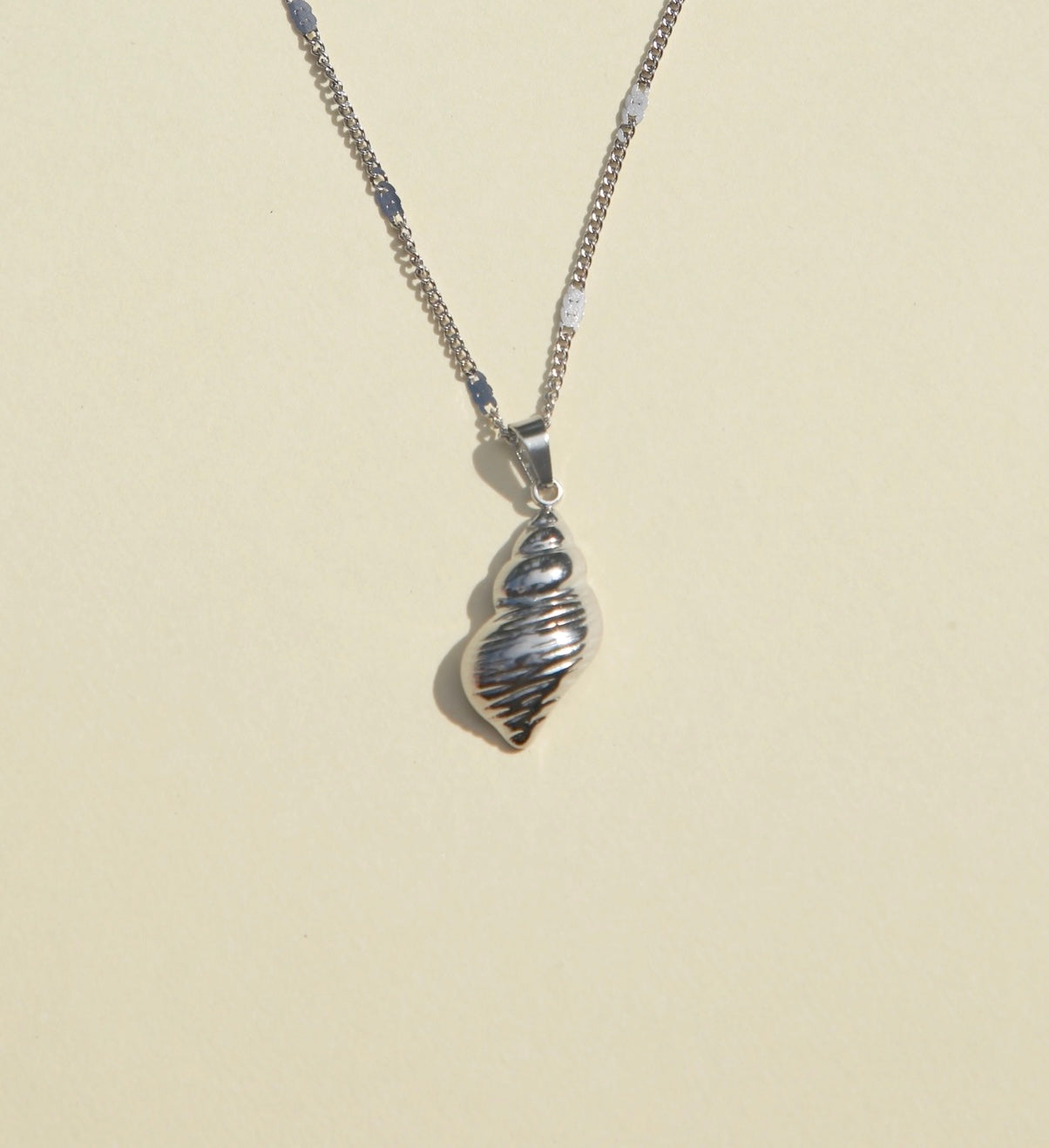 Conch Shell Necklace - Silver